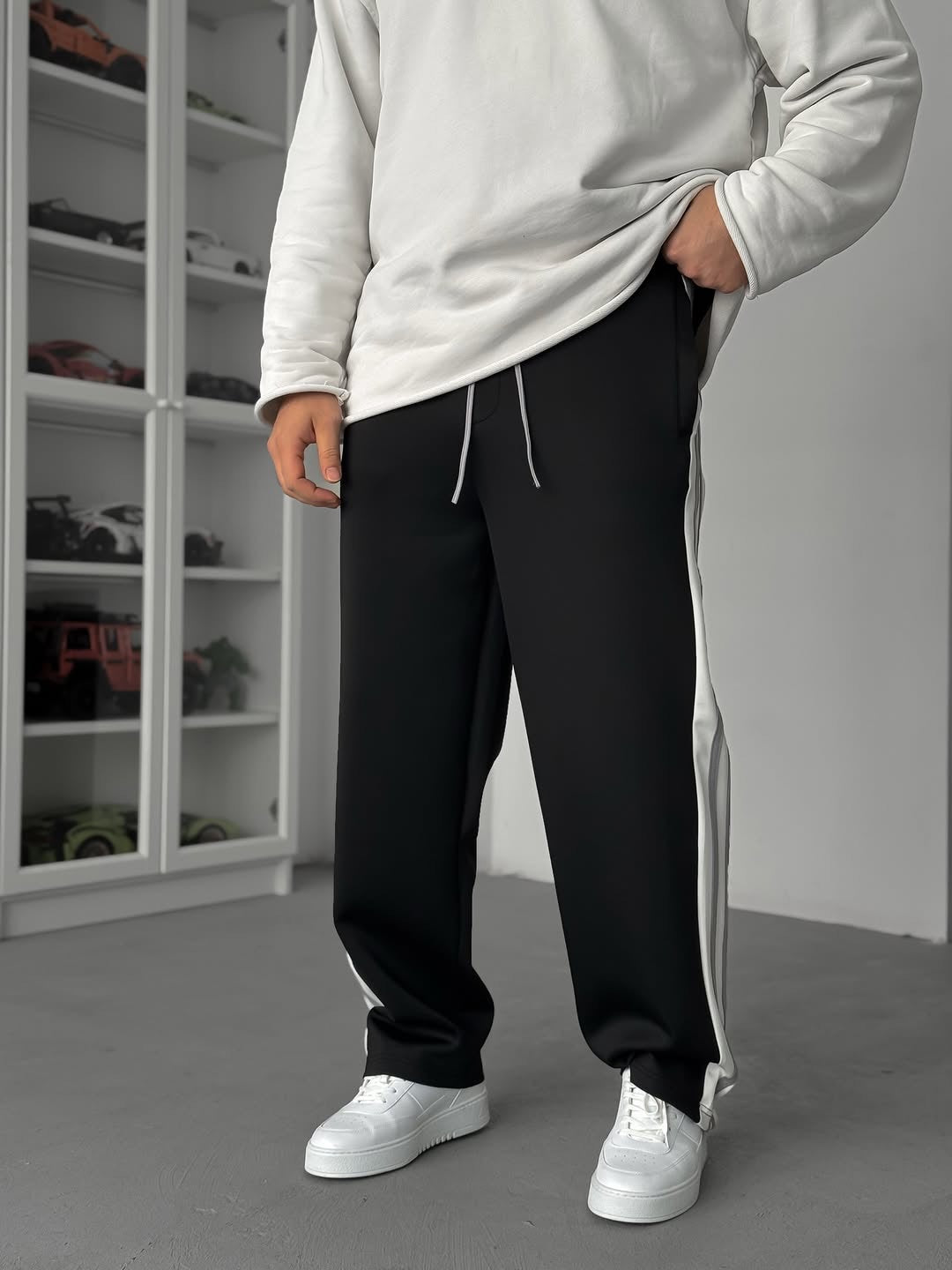 Adidas Sweatpants R9