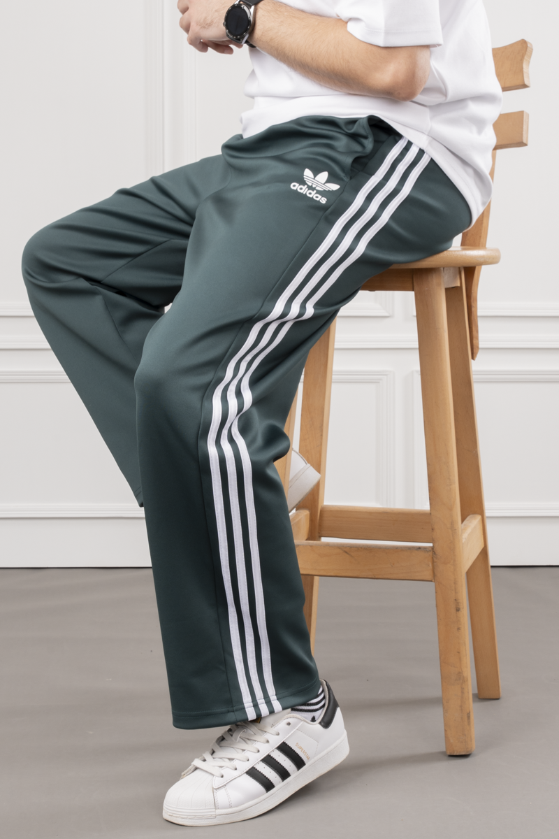 Adidas sweatpants